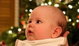 婴儿吃瓜表情,宝宝笑颜如花