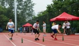 江西校园操场吃瓜事件,一场引发热议的校园风波