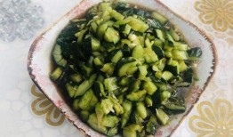 老阿姨默默吃瓜,揭秘娱乐圈幕后真相