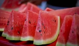 怎么进入吃瓜群,揭秘如何轻松进入热门吃瓜群