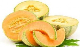 吃哈密瓜食物中毒怎么办,哈密瓜中毒应急处理指南