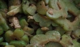 发烧吃凉瓜好吗,发烧期间食用凉瓜的适宜性探讨