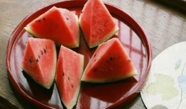 吃瓜当晚饭,轻松一夏的美食新风尚