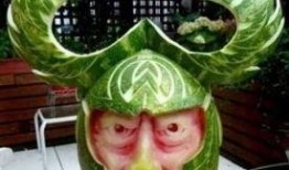 国际新城吃瓜,吃瓜群众眼中的繁华盛景